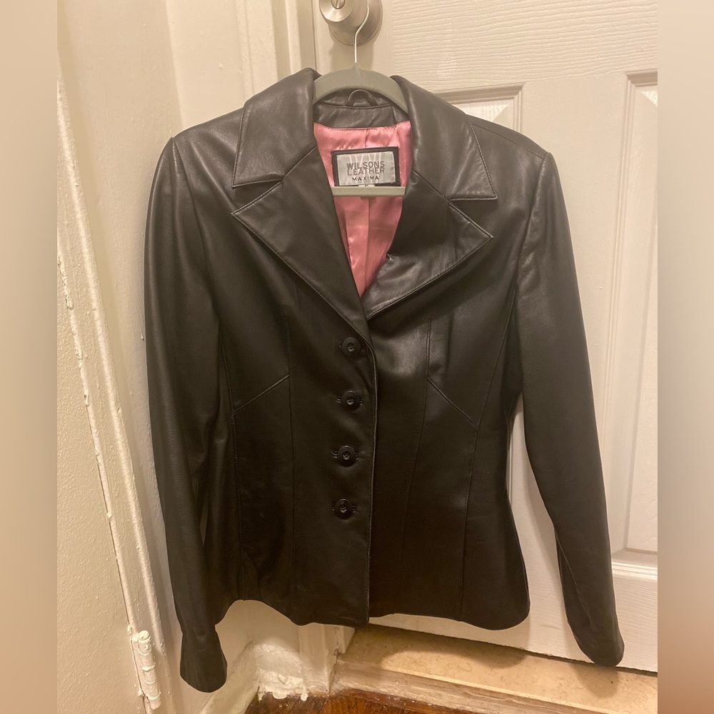 Wilsons Leather Maxima Black Jacket / Women’s Small